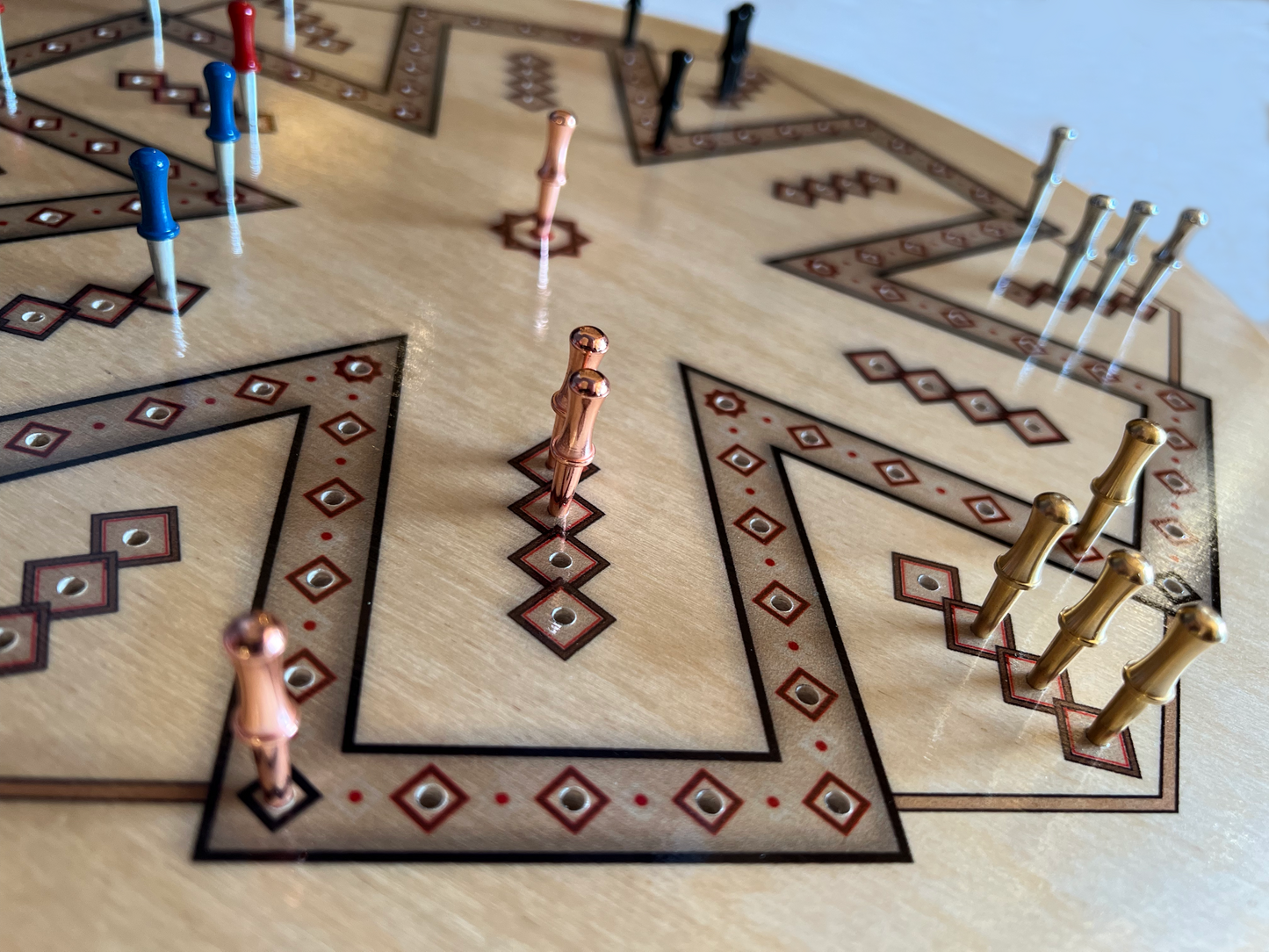 6 Player Pegit Round Hexagonal design